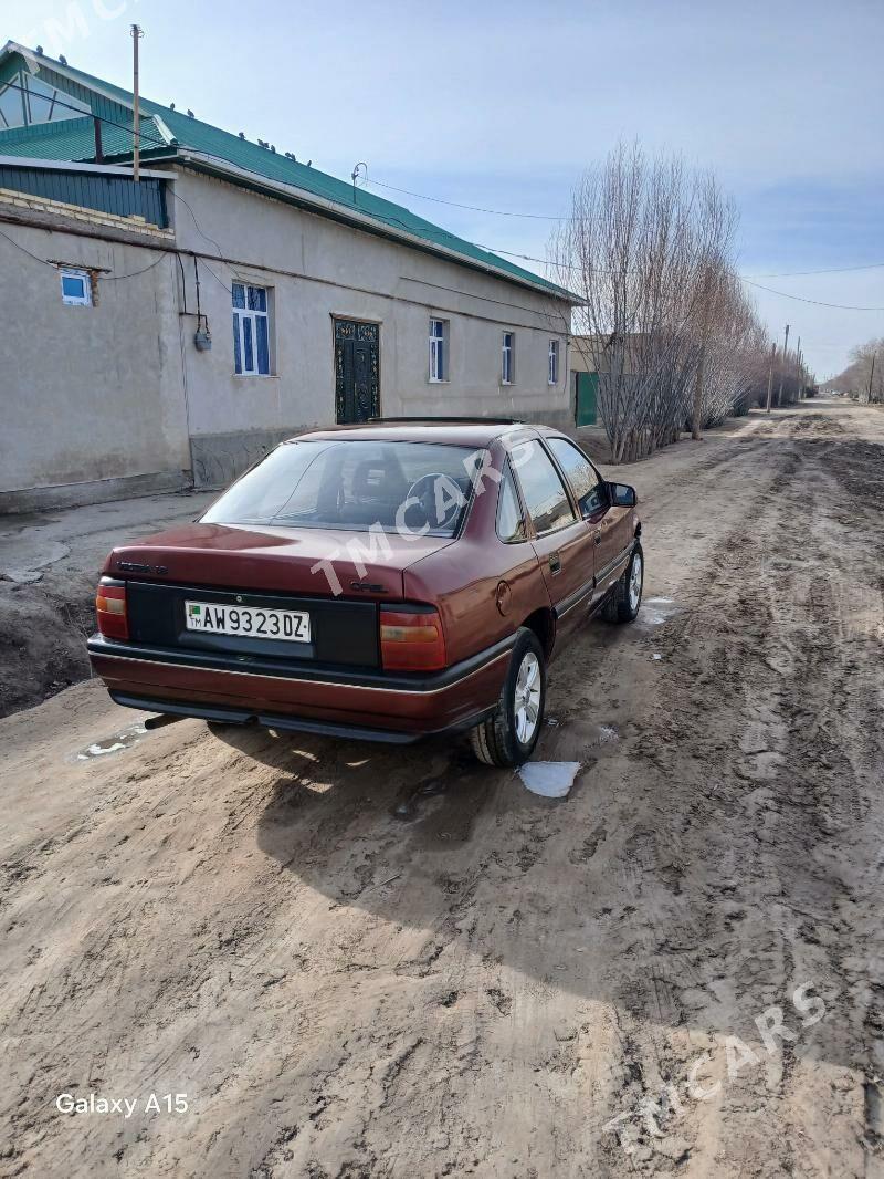 Opel Vectra 1990 - 22 000 TMT - Кёнеургенч - img 3