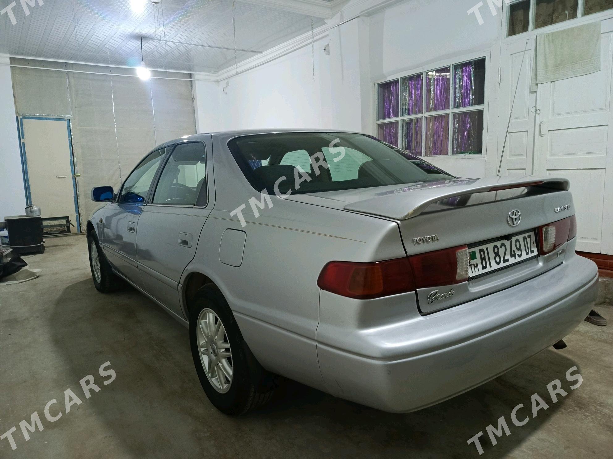 Toyota Camry 2000 - 135 000 TMT - Köneürgenç - img 6