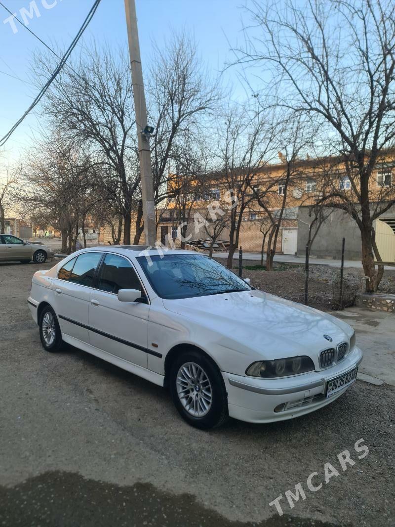 BMW 528 1999 - 65 000 TMT - Sarahs - img 3