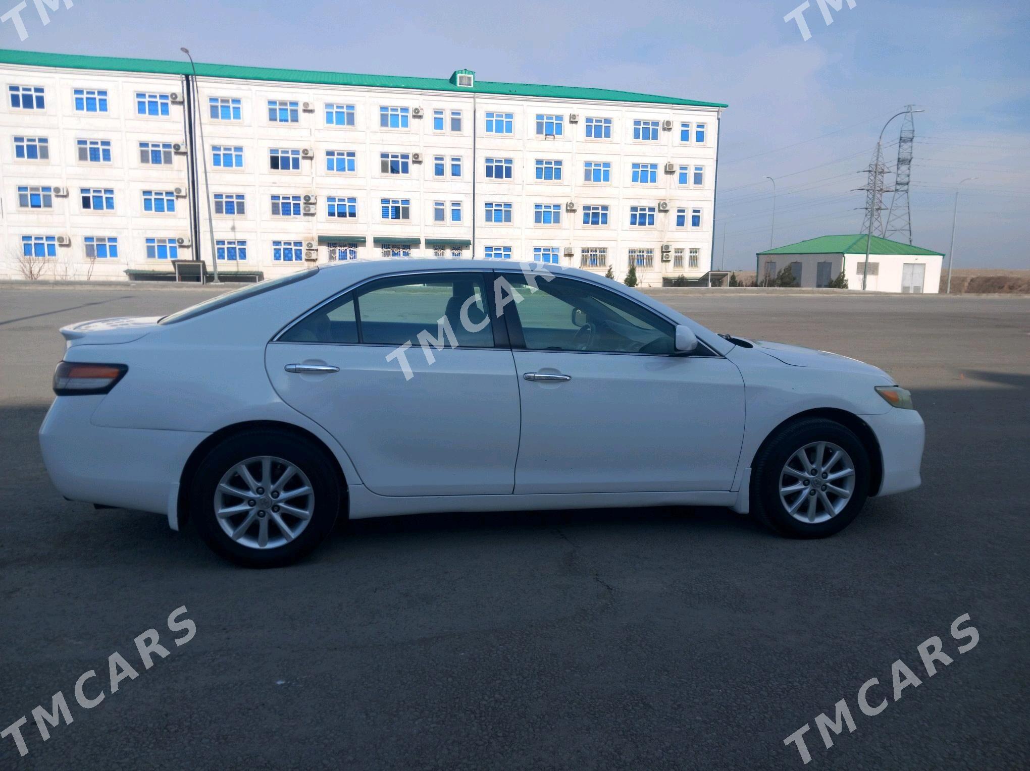 Toyota Camry 2010 - 132 000 TMT - Büzmeýin - img 5