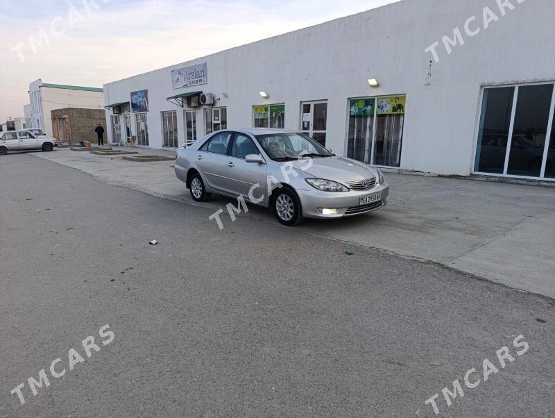 Toyota Camry 2002 - 120 000 TMT - Бахарден - img 5