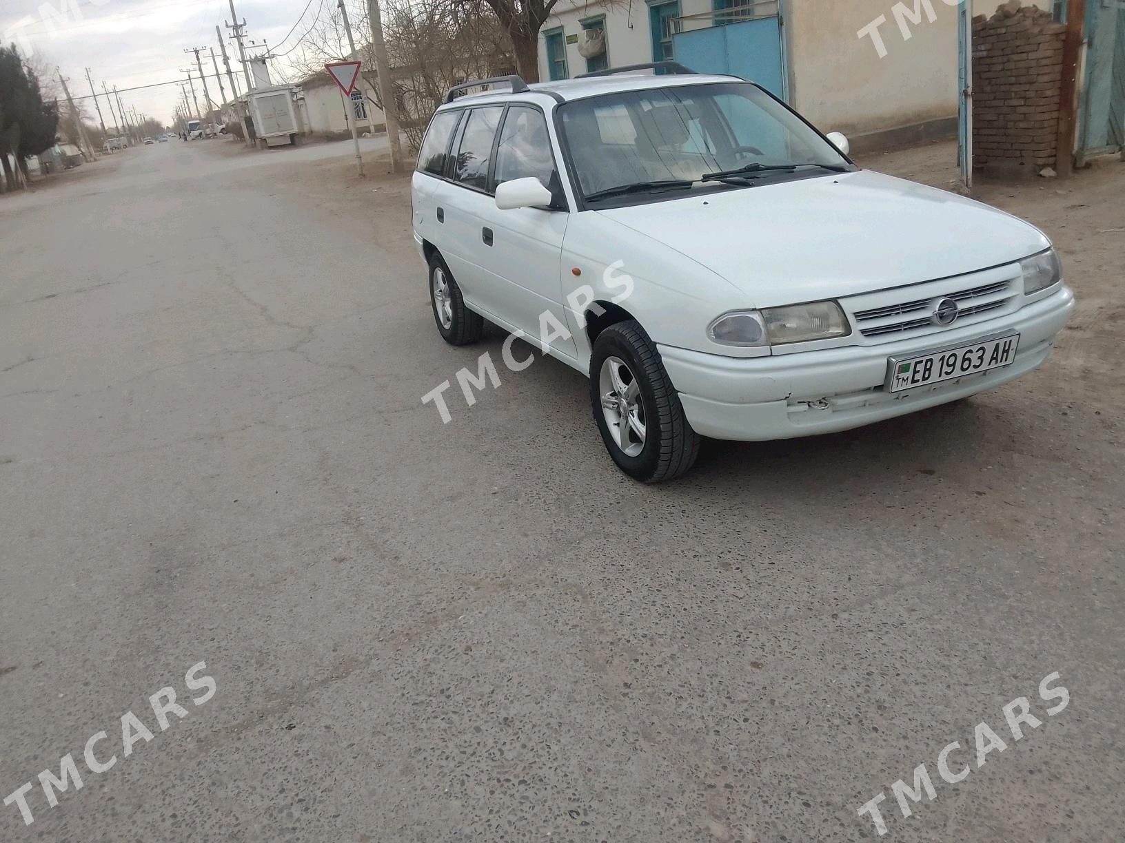 Opel Astra 1995 - 35 000 TMT - Теджен - img 2