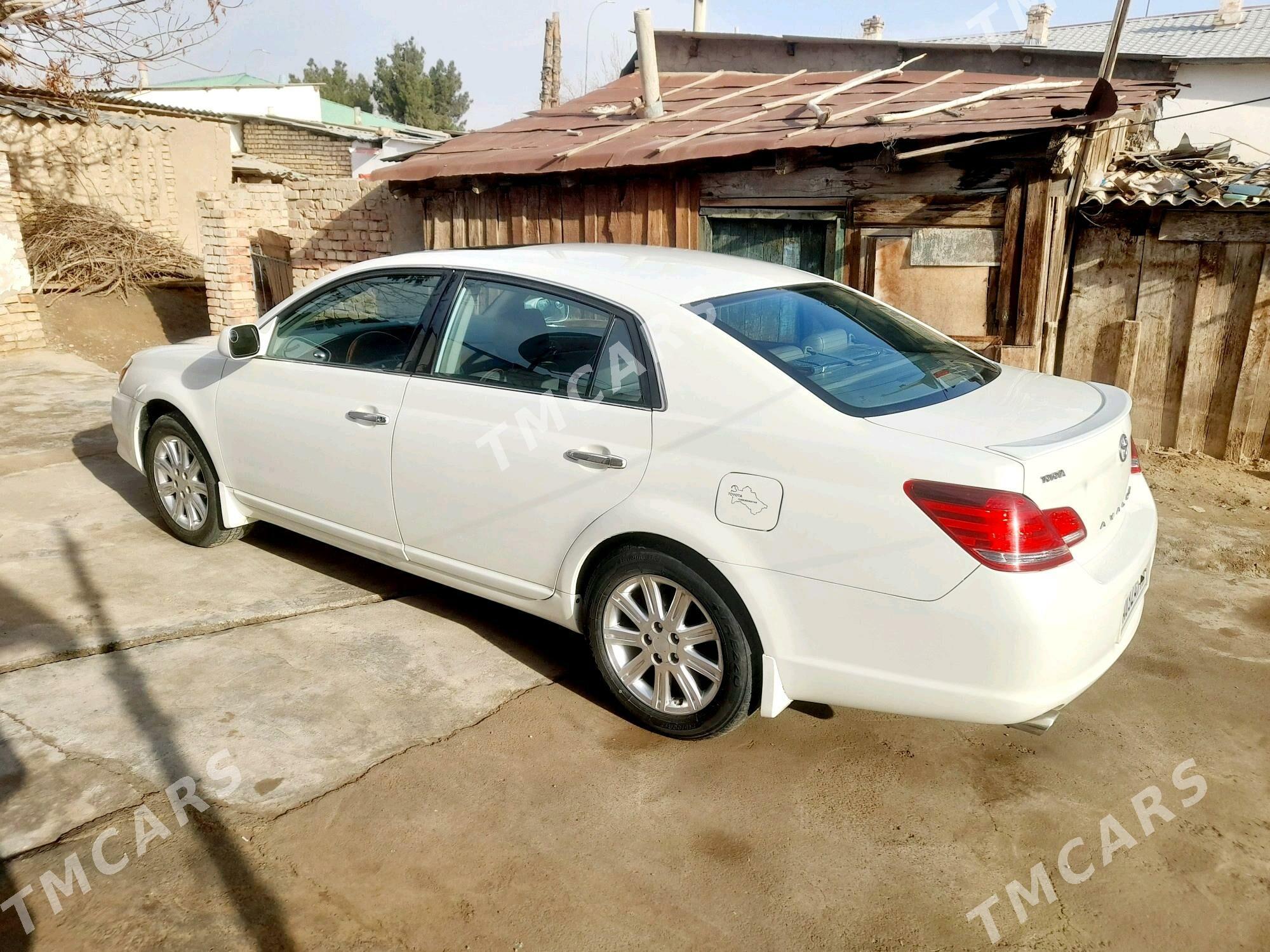 Toyota Avalon 2006 - 170 000 TMT - Мары - img 3