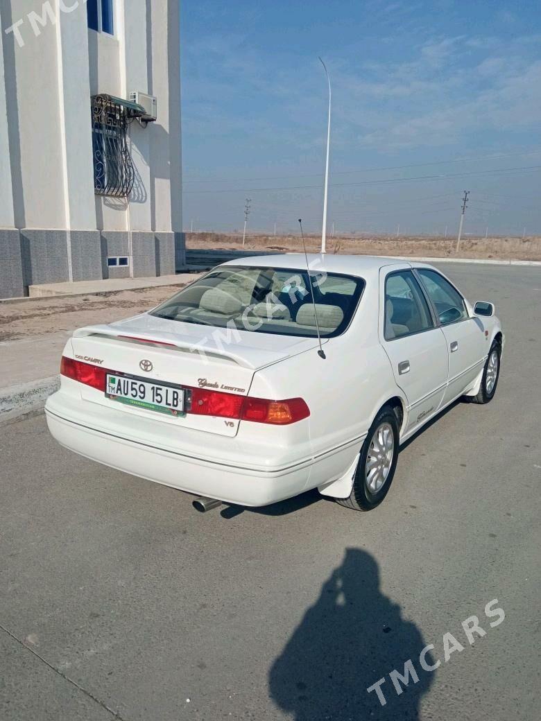 Toyota Camry 2001 - 170 000 TMT - Türkmenabat - img 2