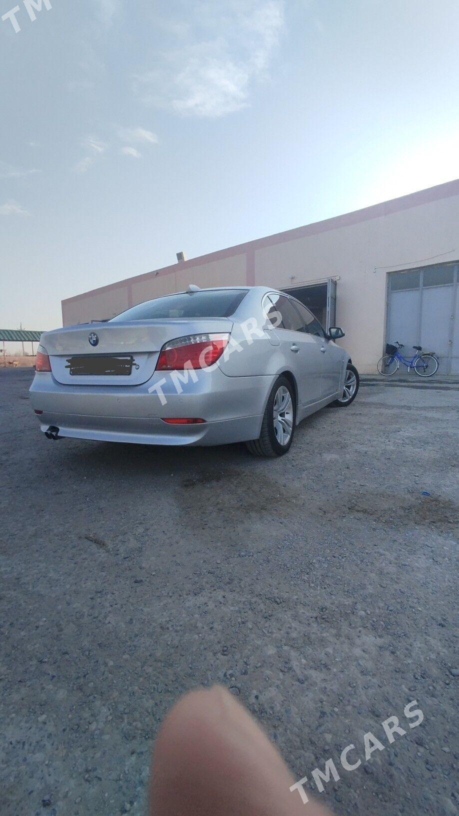 BMW E60 2009 - 140 000 TMT - Mary - img 3