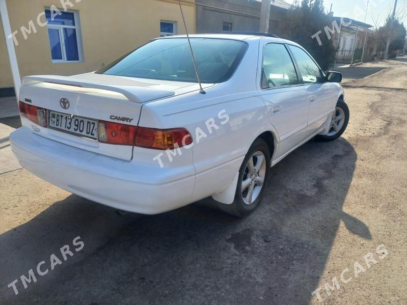 Toyota Camry 1999 - 115 000 TMT - Дашогуз - img 5