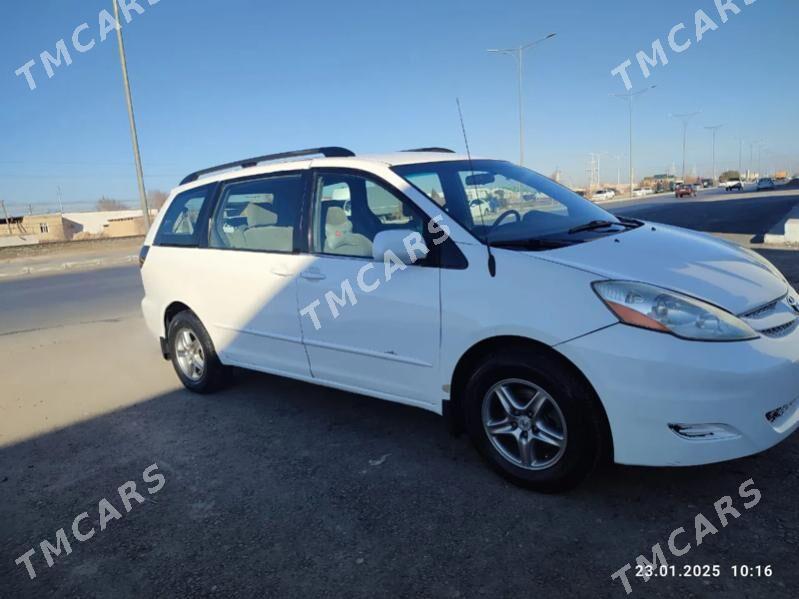 Toyota Sienna 2004 - 156 000 TMT - Туркменабат - img 5