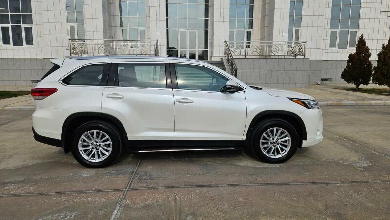 Toyota Highlander 2019 - 500 000 TMT - Aşgabat - img 4