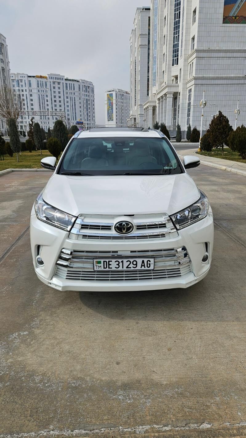 Toyota Highlander 2019 - 500 000 TMT - Aşgabat - img 3