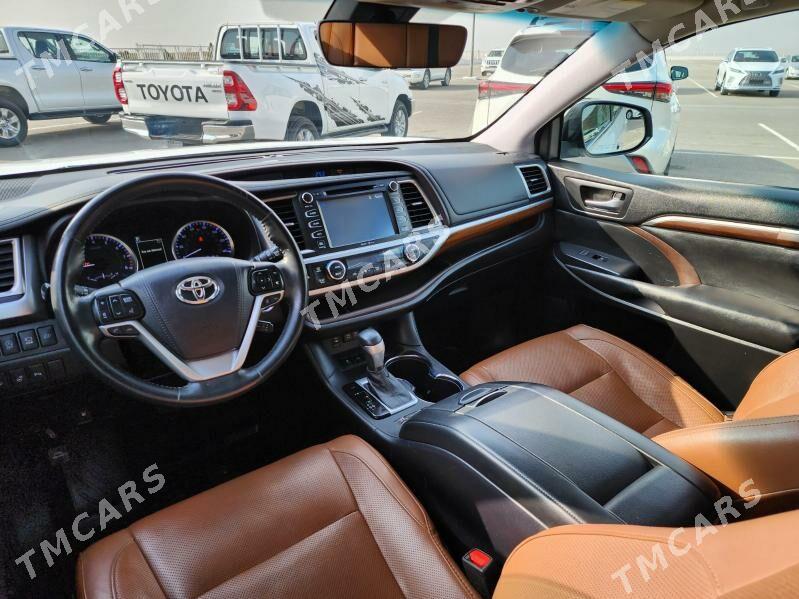 Toyota Highlander 2017 - 375 000 TMT - Ашхабад - img 10