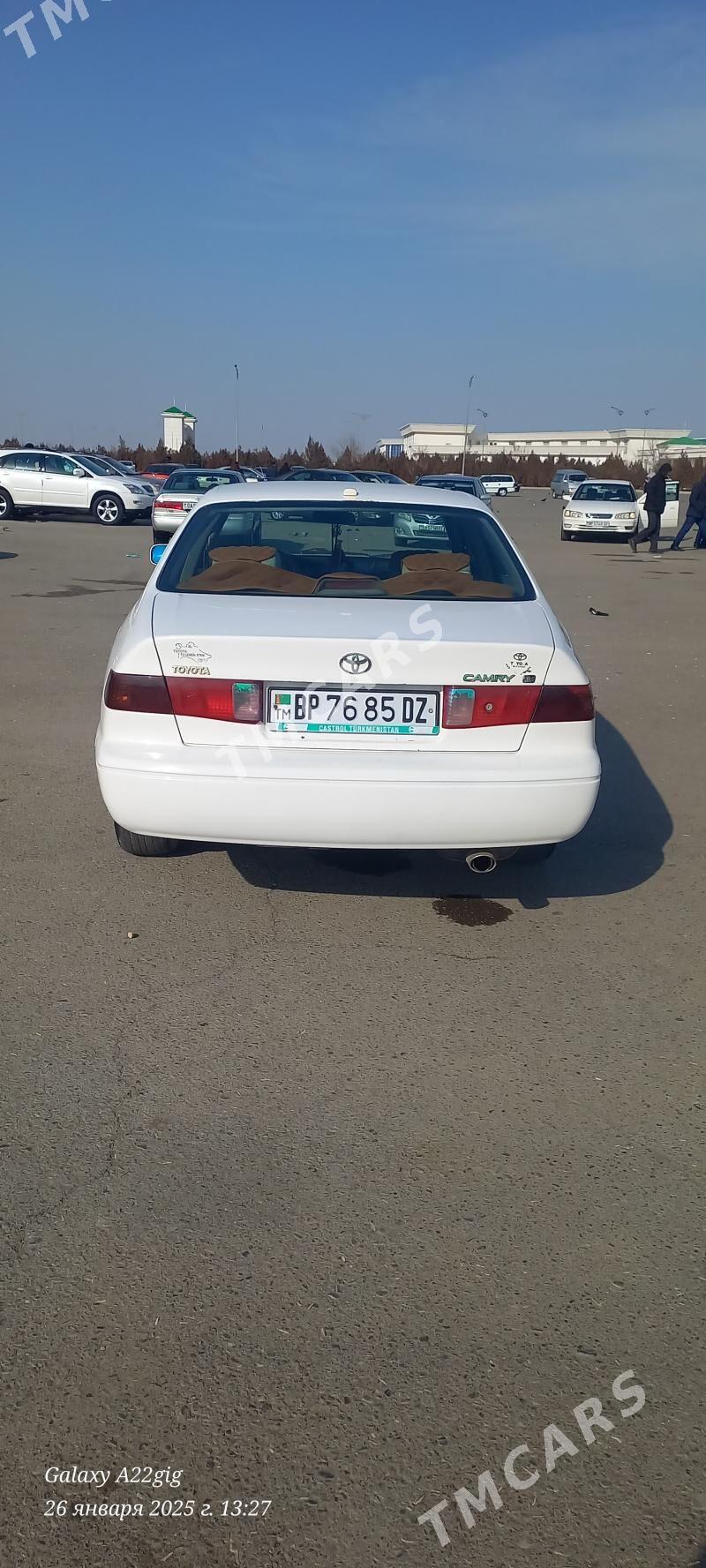 Toyota Camry 1999 - 110 000 TMT - Дашогуз - img 2