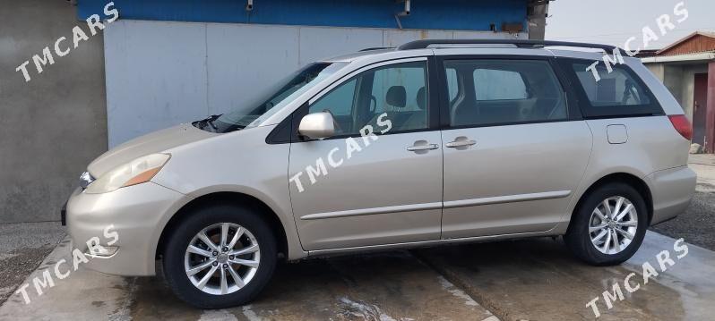 Toyota Sienna 2006 - 180 000 TMT - Гызыларбат - img 3