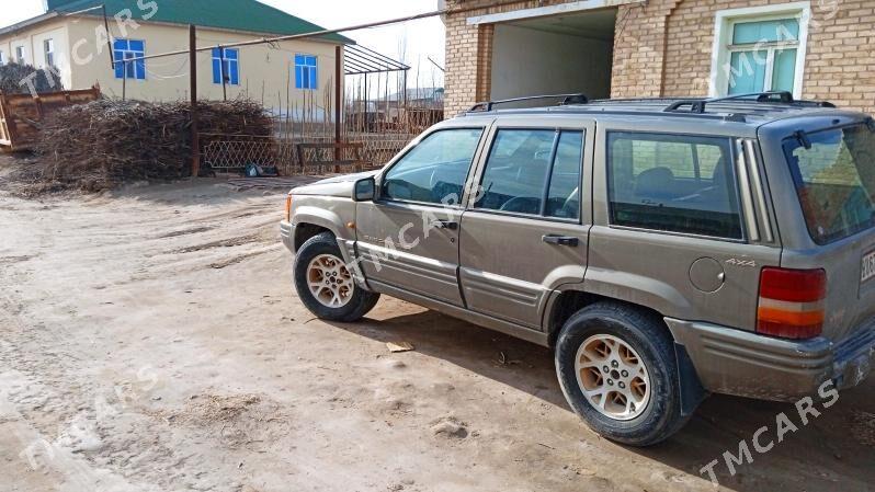 Jeep Grand Cherokee 1996 - 35 000 TMT - Керки - img 3