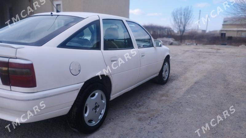 Opel Vectra 1990 - 25 000 TMT - Bäherden - img 2