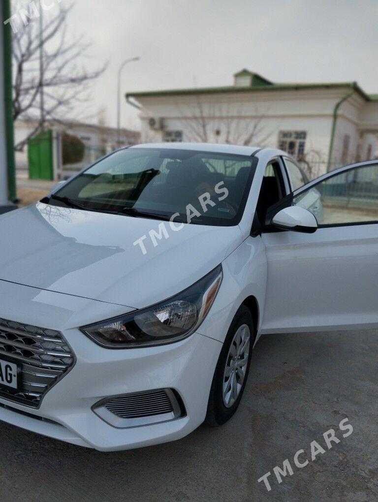 Hyundai Accent 2021 - 215 000 TMT - Täze zaman - img 2