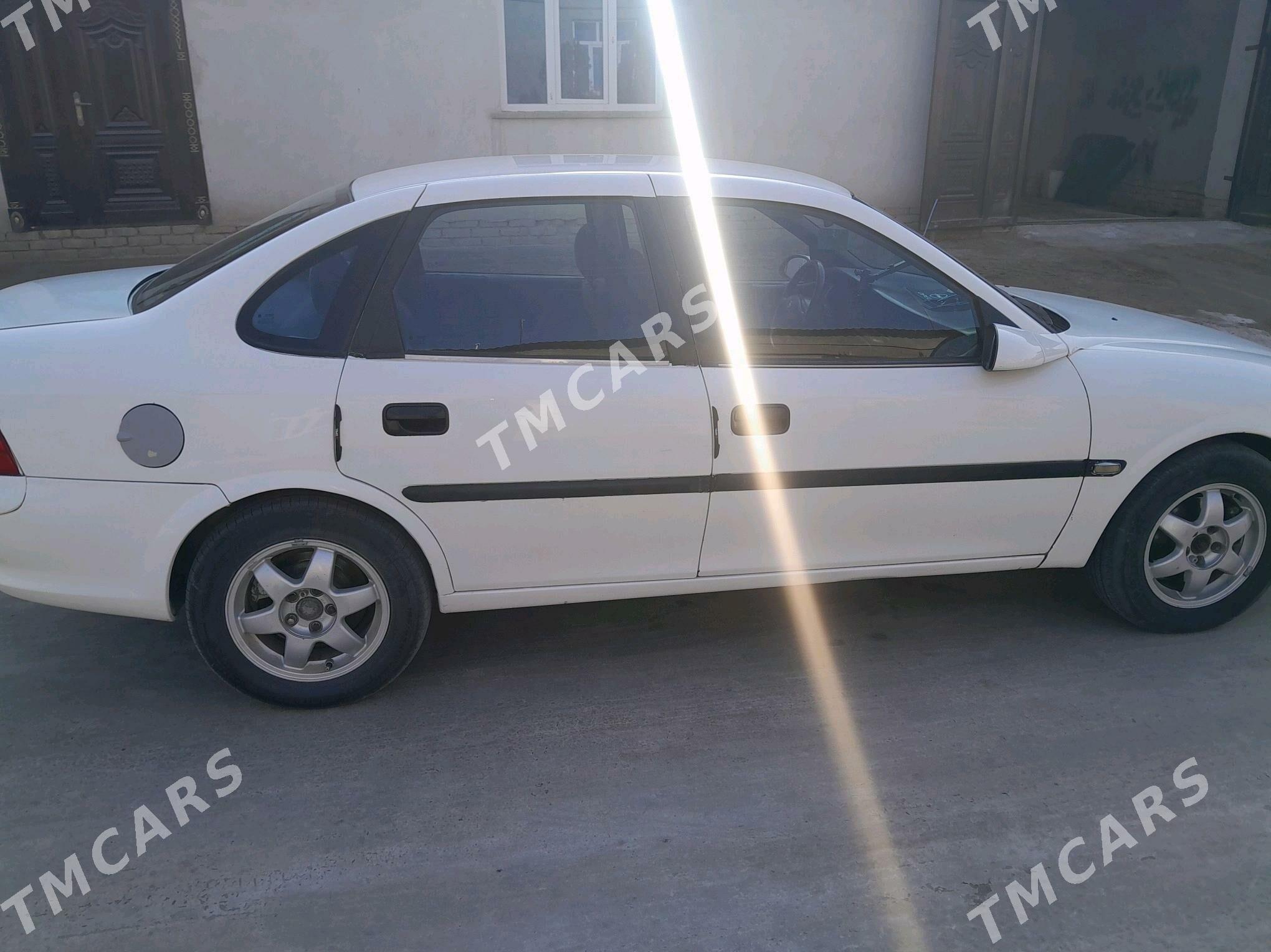 Opel Vectra 1996 - 38 000 TMT - Шабатский этрап - img 2