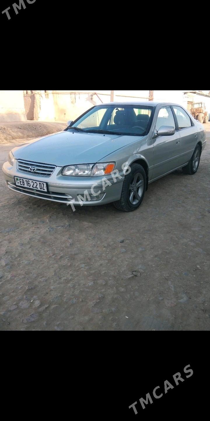 Toyota Camry 2000 - 120 000 TMT - Daşoguz - img 2