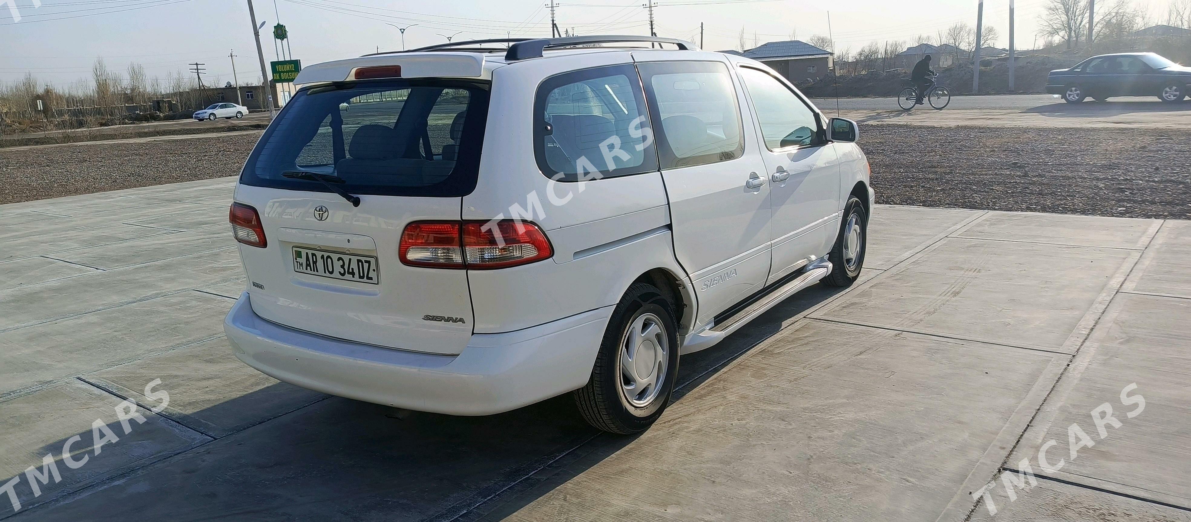 Toyota Sienna 2002 - 145 000 TMT - Gubadag - img 4