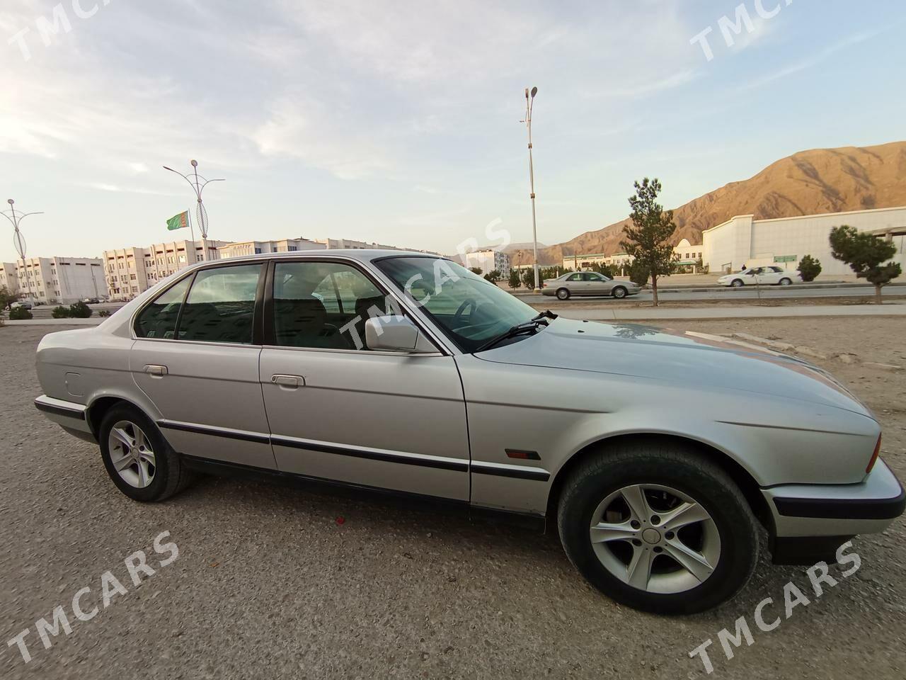 BMW 525 1990 - 60 000 TMT - Balkanabat - img 2