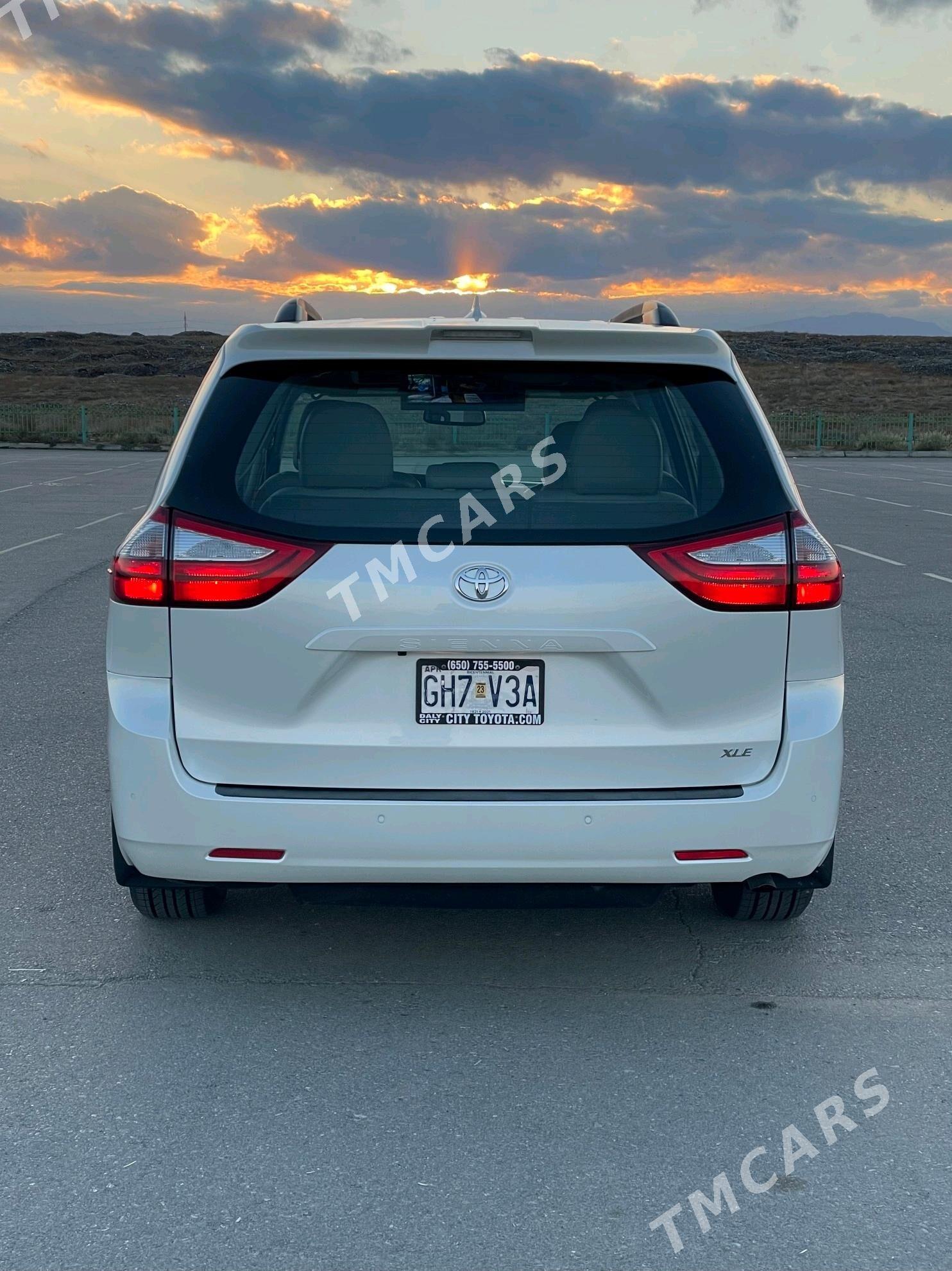 Toyota Sienna 2019 - 570 000 TMT - Aşgabat - img 5