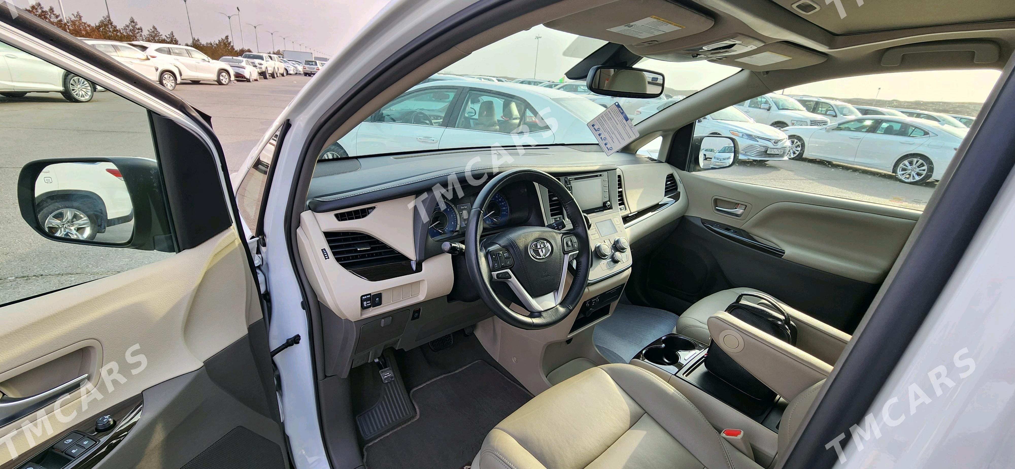 Toyota Sienna 2019 - 570 000 TMT - Aşgabat - img 7