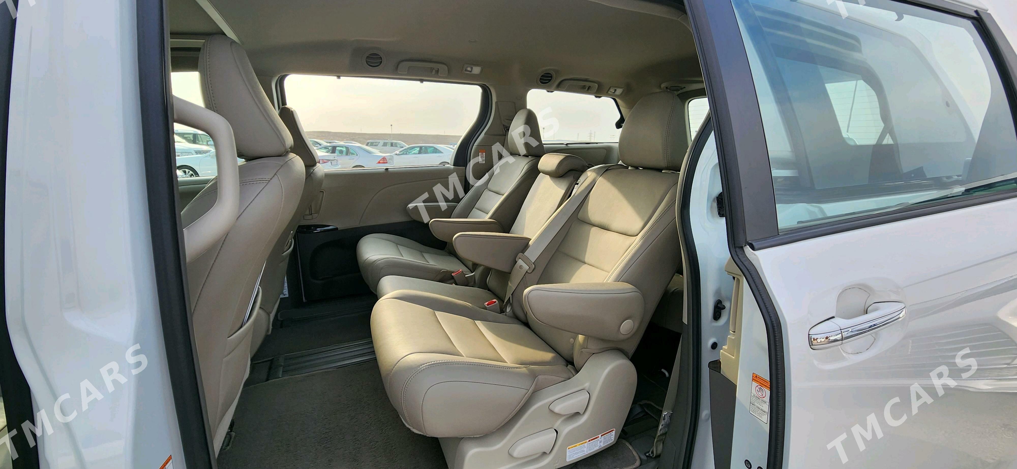 Toyota Sienna 2019 - 570 000 TMT - Aşgabat - img 8