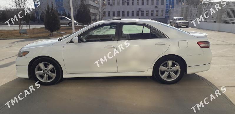 Toyota Camry 2011 - 186 000 TMT - Дашогуз - img 9