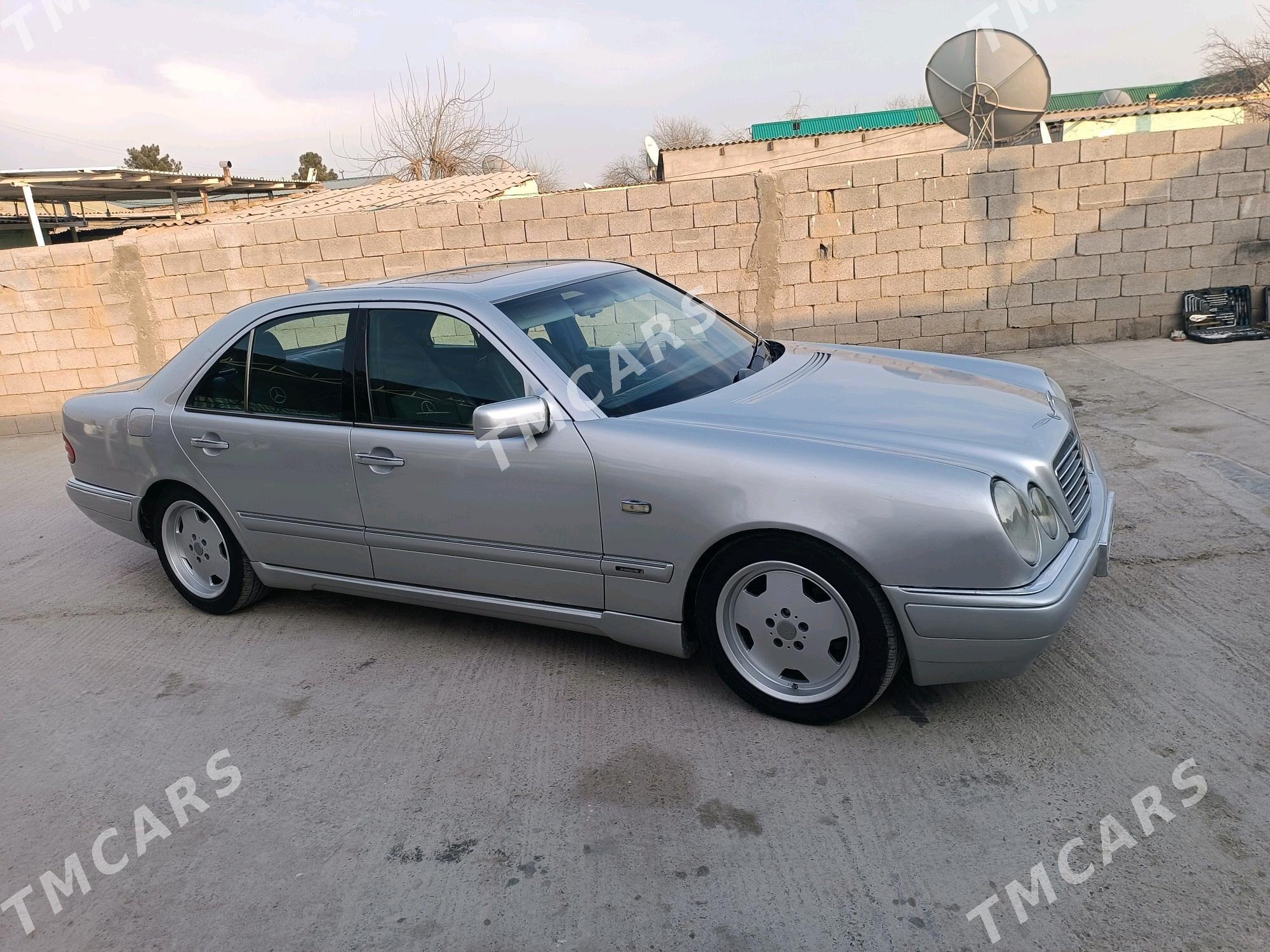 Mercedes-Benz E320 1996 - 53 000 TMT - Aşgabat - img 3