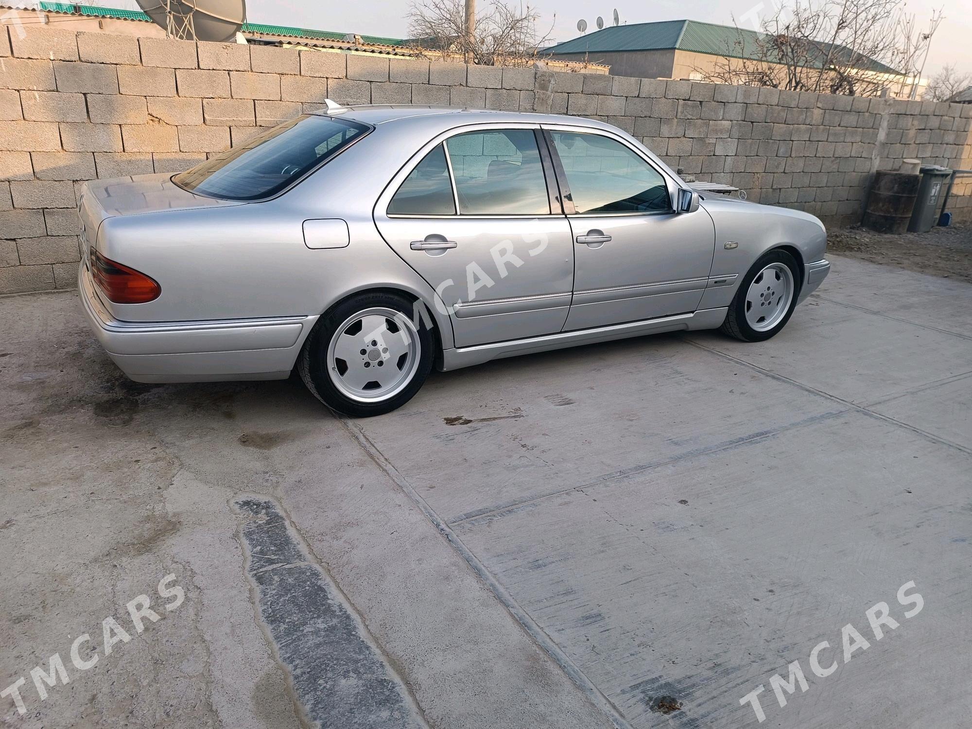 Mercedes-Benz E320 1996 - 53 000 TMT - Aşgabat - img 4