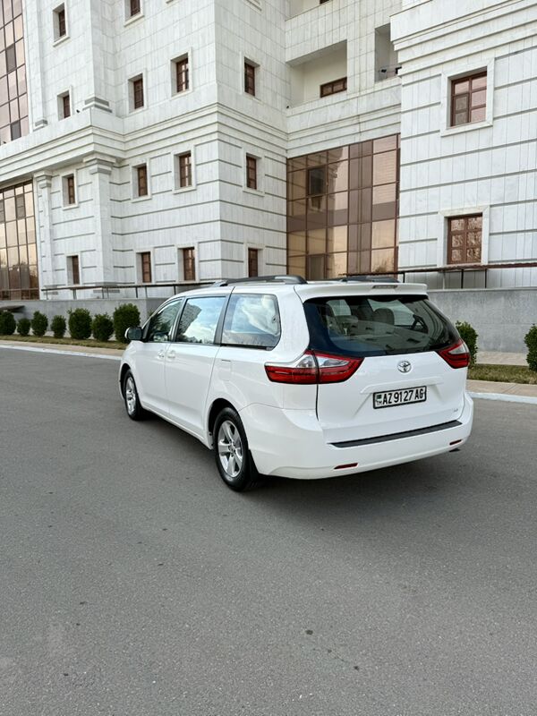 Toyota Sienna 2016 - 325 000 TMT - Aşgabat - img 3