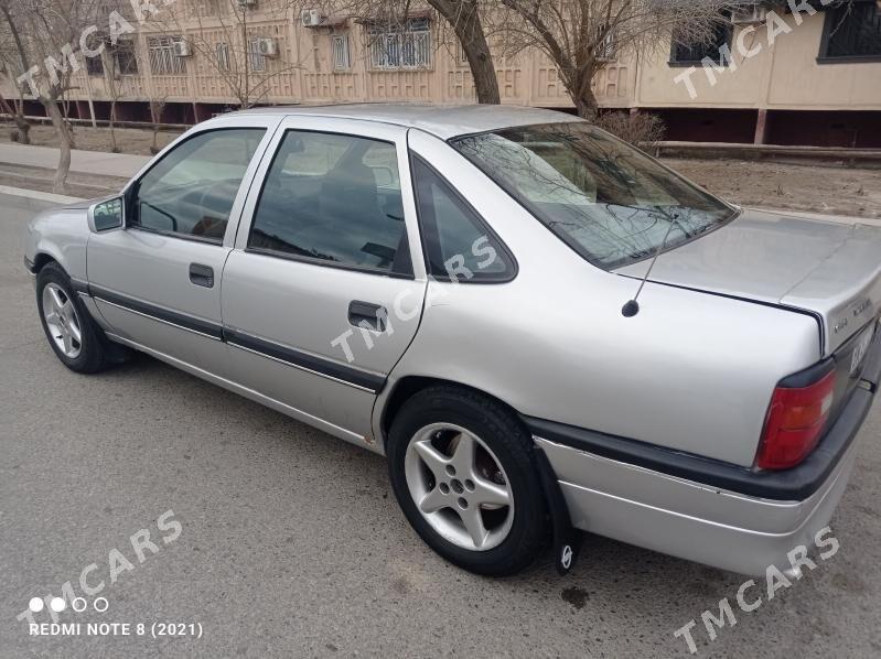 Opel Vectra 1992 - 30 000 TMT - Mary - img 10