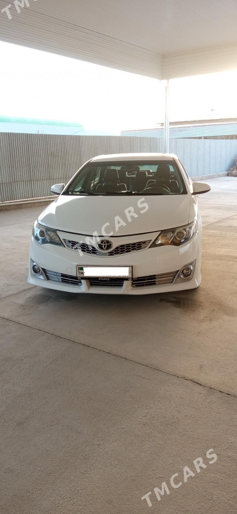 Toyota Camry 2012 - 200 000 TMT - Мары - img 2