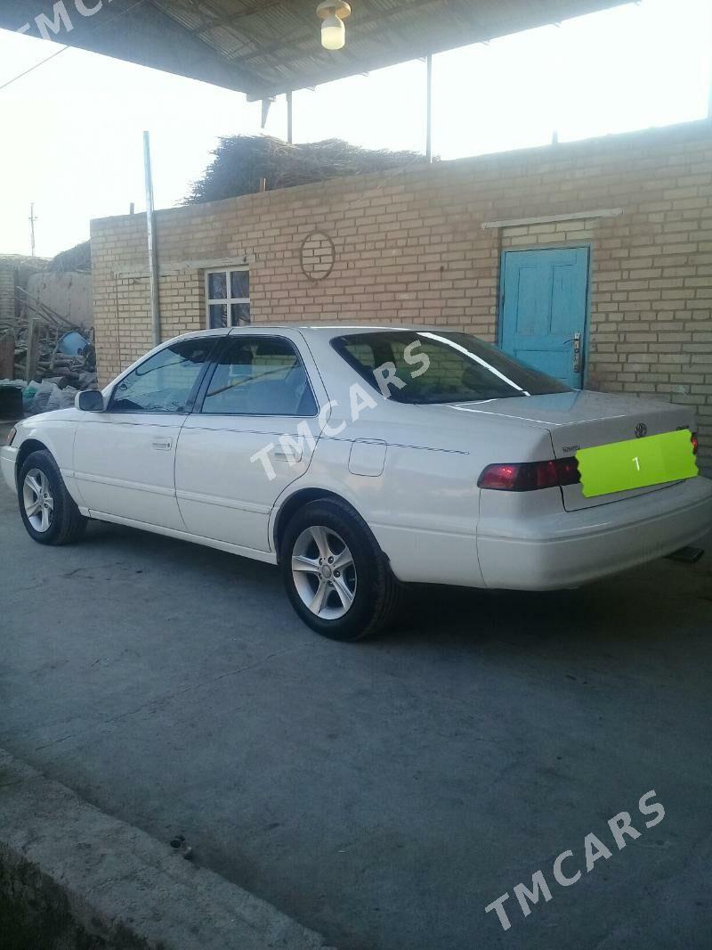 Toyota Camry 1999 - 110 000 TMT - Дарганата - img 2