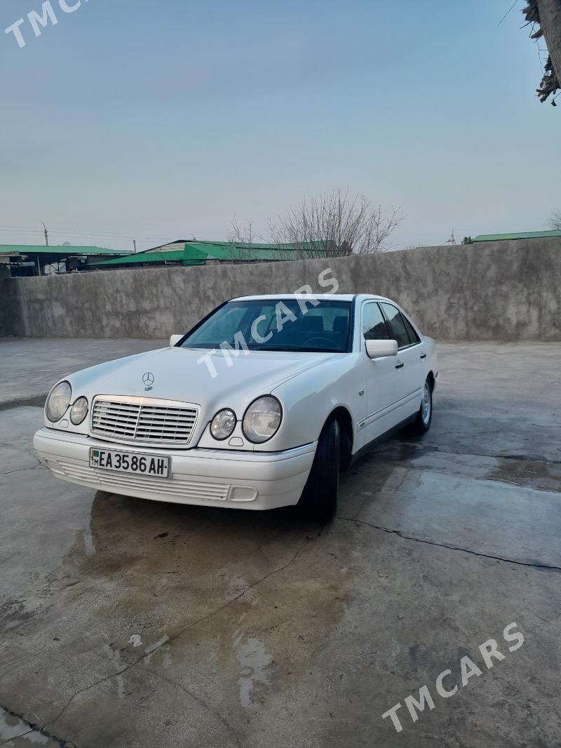 Mercedes-Benz 230E 1998 - 100 000 TMT - Бахарден - img 3