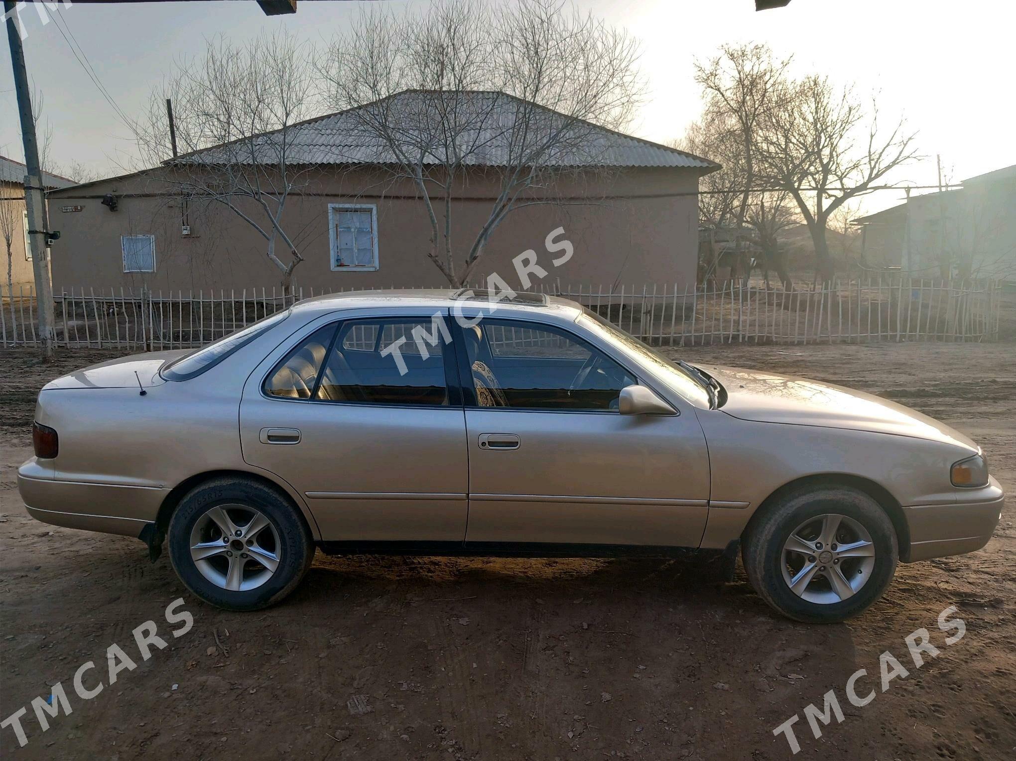 Toyota Camry 1995 - 80 000 TMT - етр. Туркменбаши - img 4