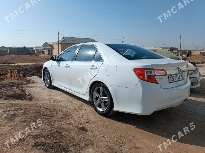 Toyota Camry 2012 - 185 000 TMT - Мургап - img 3