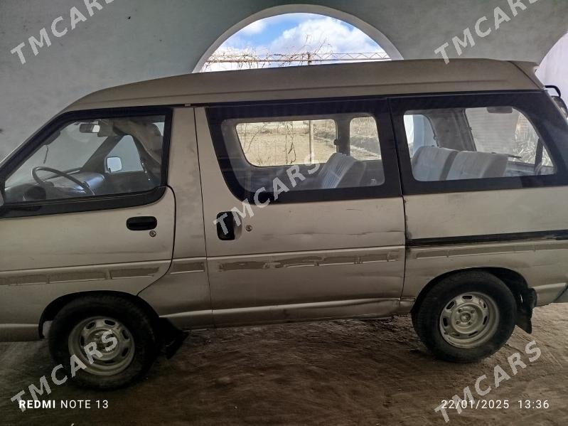 Toyota Town Ace 1996 - 26 000 TMT - Керки - img 3