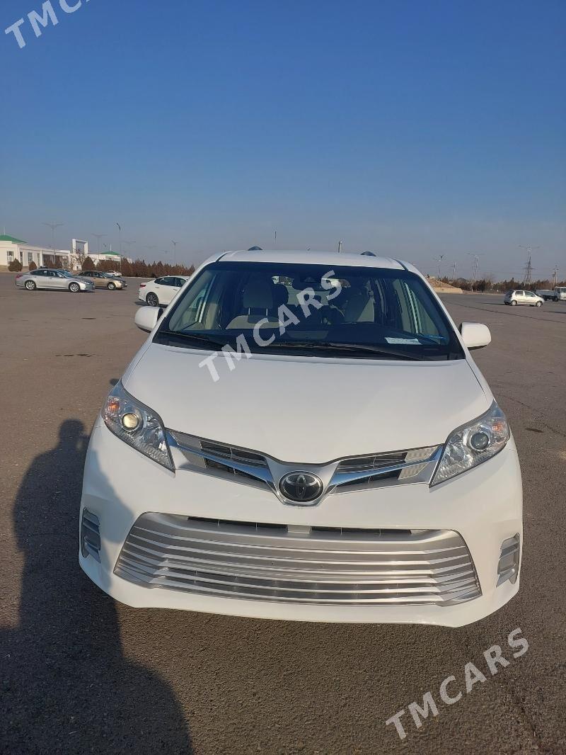 Toyota Sienna 2019 - 420 000 TMT - Дашогуз - img 3