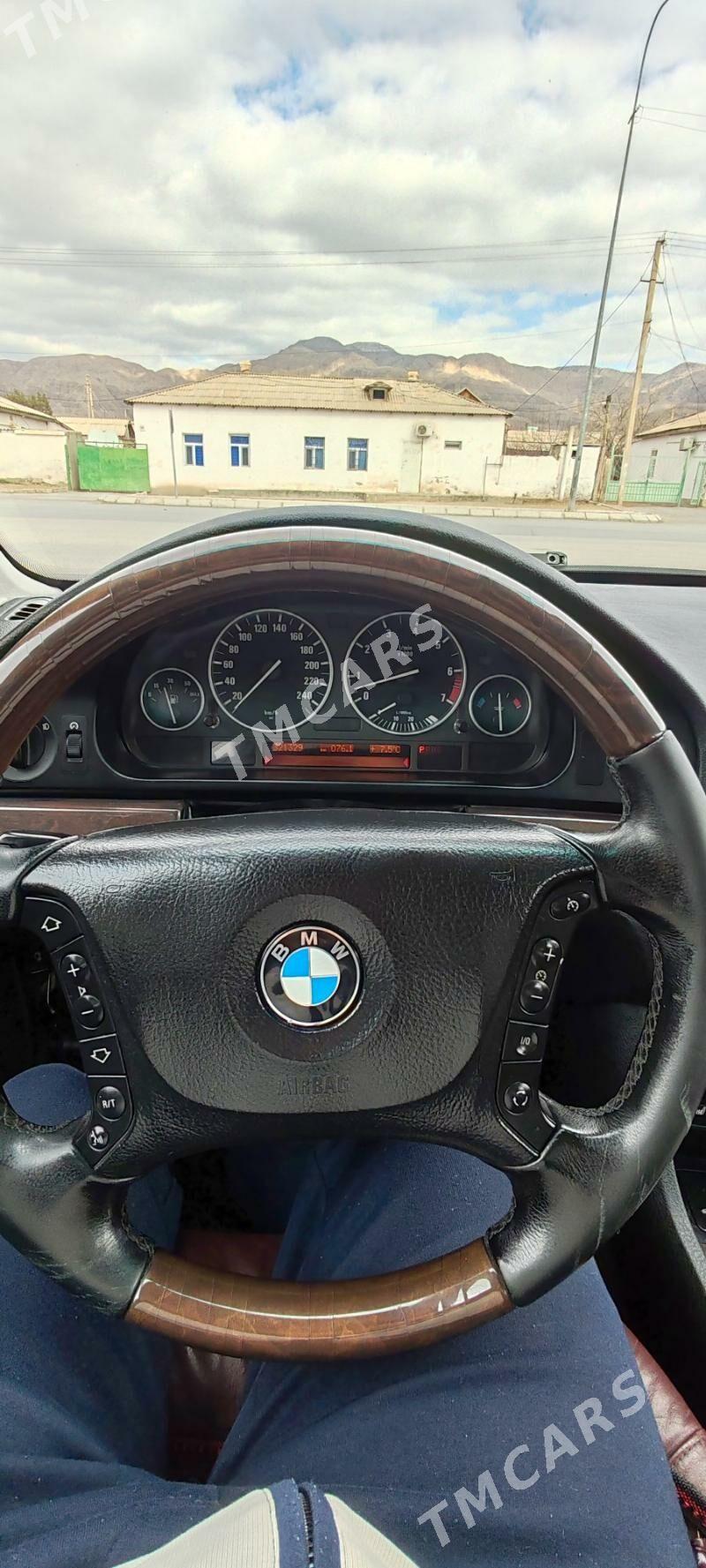 BMW E39 2002 - 126 000 TMT - Balkanabat - img 9