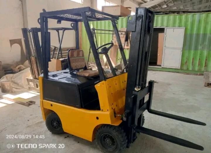 Kara Forklift 2025 - 75 000 TMT - Aşgabat - img 4