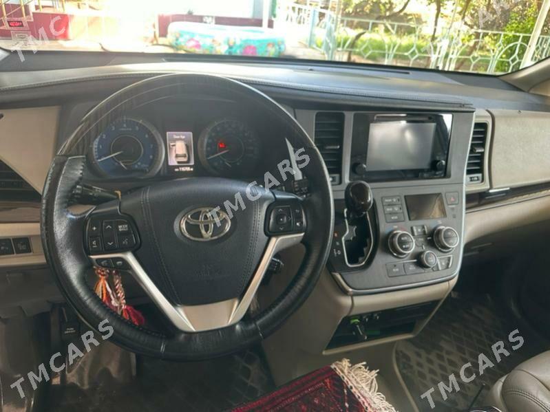 Toyota Sienna 2016 - 360 000 TMT - Aşgabat - img 4