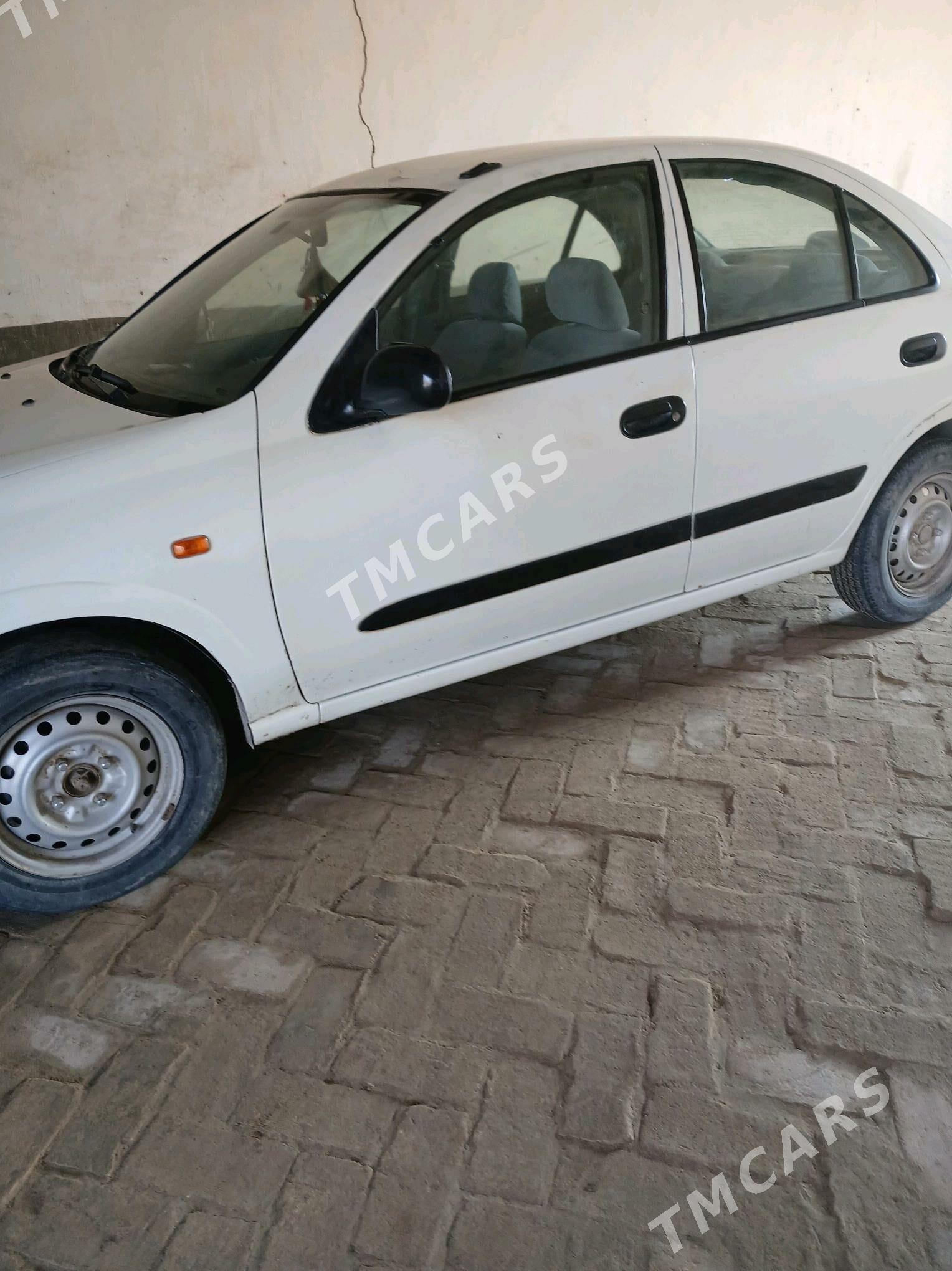 Nissan Sunny 2000 - 34 000 TMT - Halaç - img 2