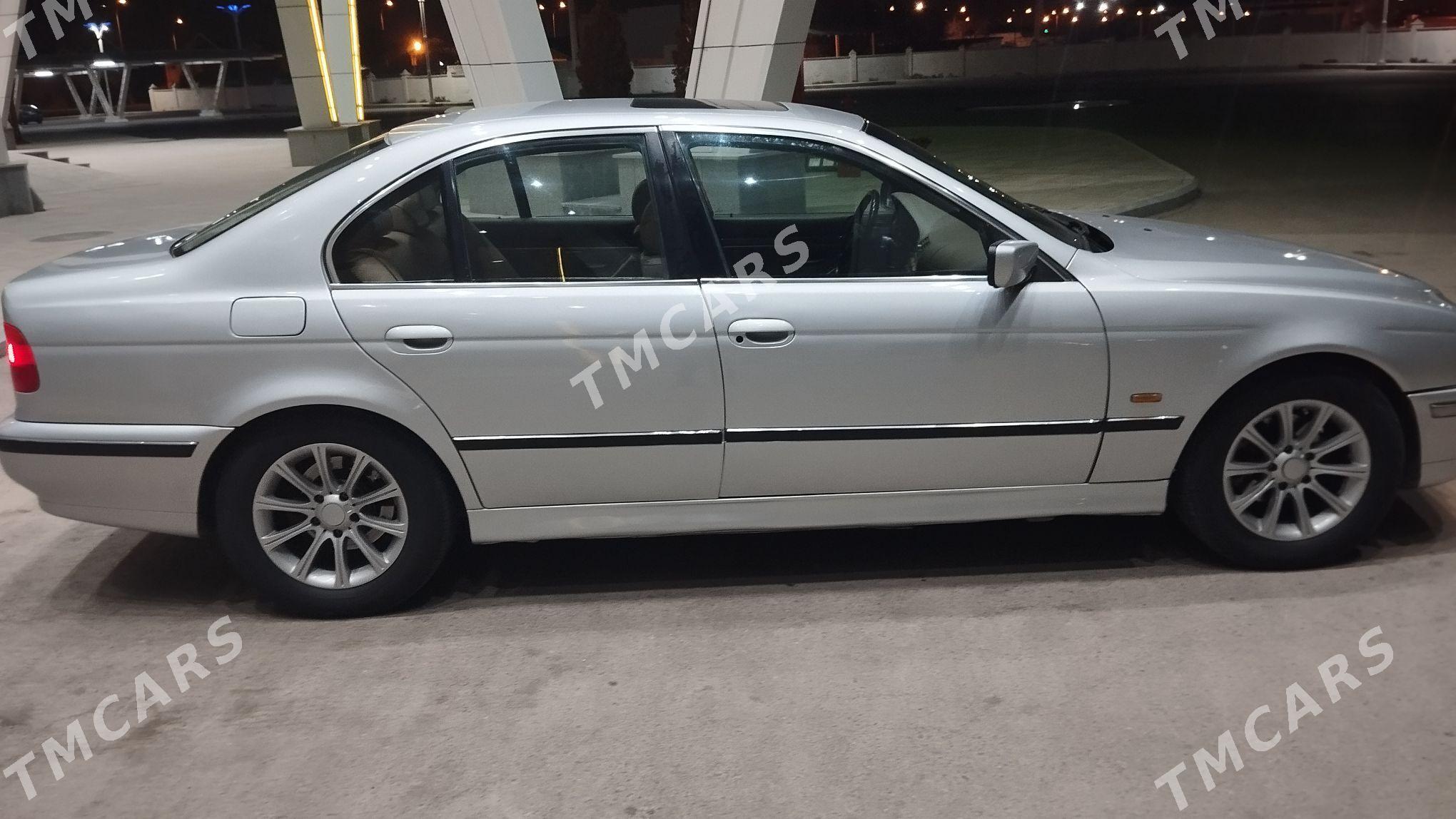 BMW E39 1996 - 76 000 TMT - Балканабат - img 3