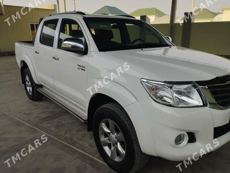 Toyota Hilux 2012 - 280 000 TMT - Balkanabat - img 8