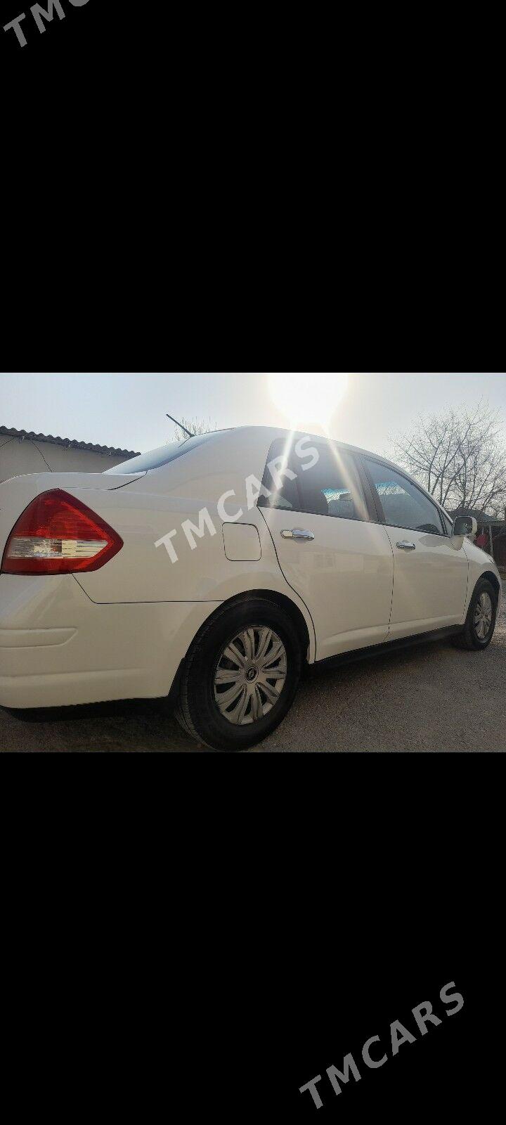 Nissan Versa 2011 - 125 000 TMT - Ak bugdaý etraby - img 3