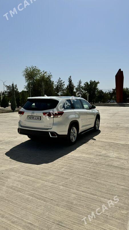 Toyota Highlander 2017 - 425 000 TMT - Aşgabat - img 4