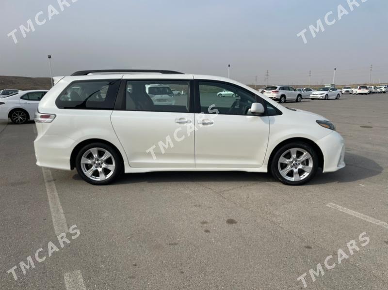 Toyota Sienna 2018 - 355 000 TMT - Gypjak - img 3