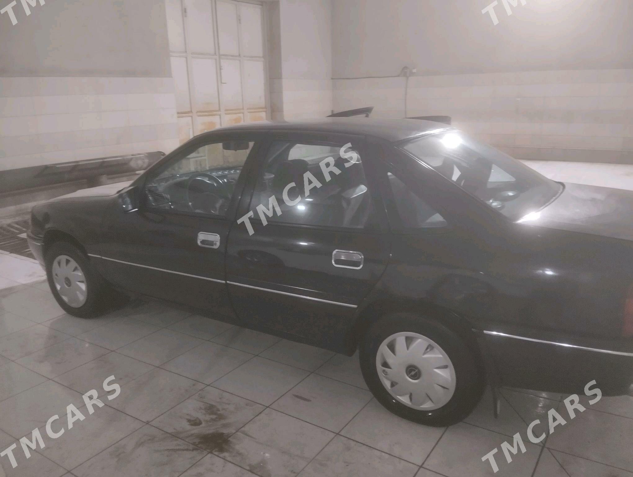 Opel Vectra 1991 - 26 000 TMT - Mary - img 3