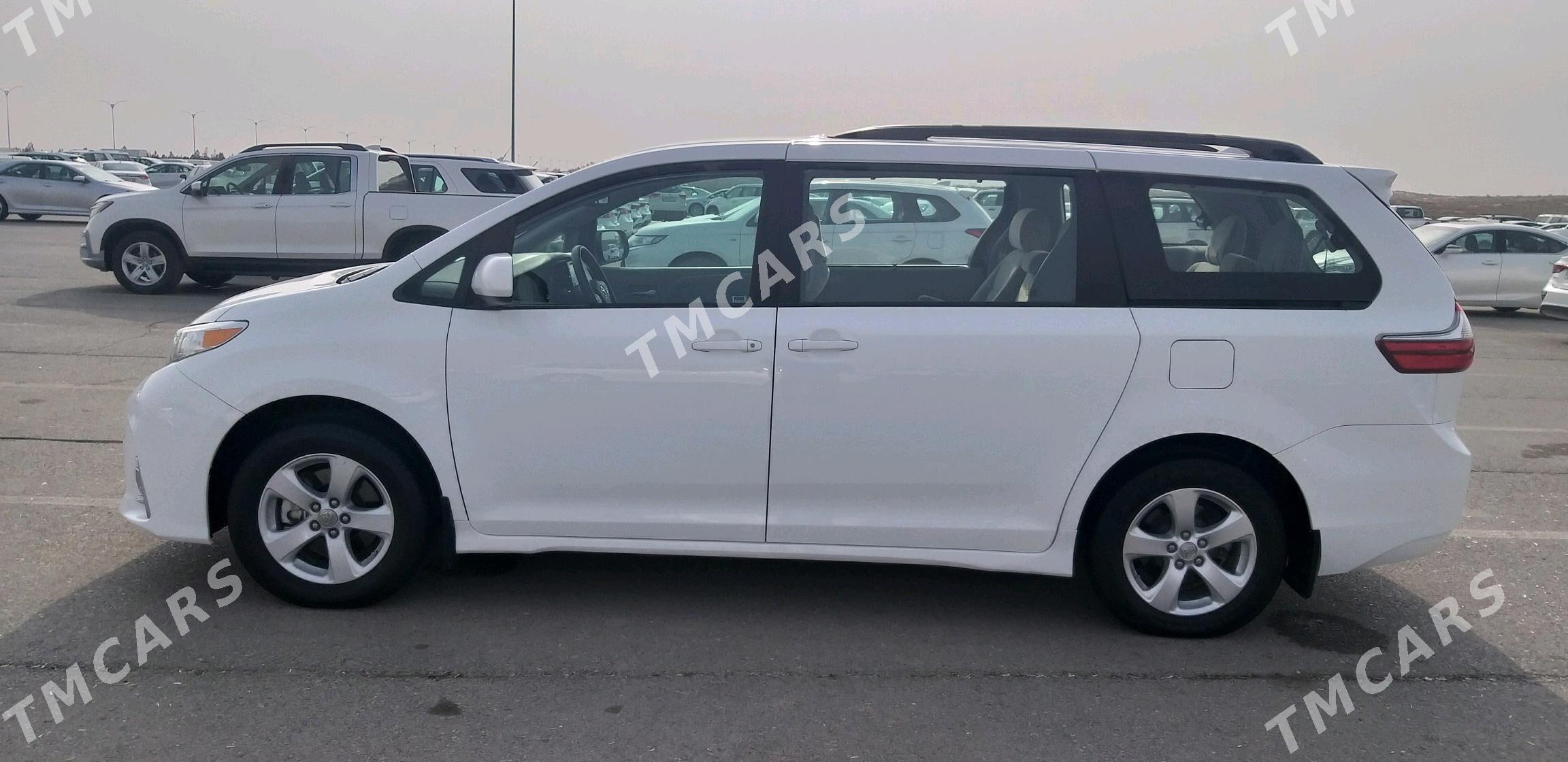 Toyota Sienna 2020 - 355 000 TMT - Ашхабад - img 5