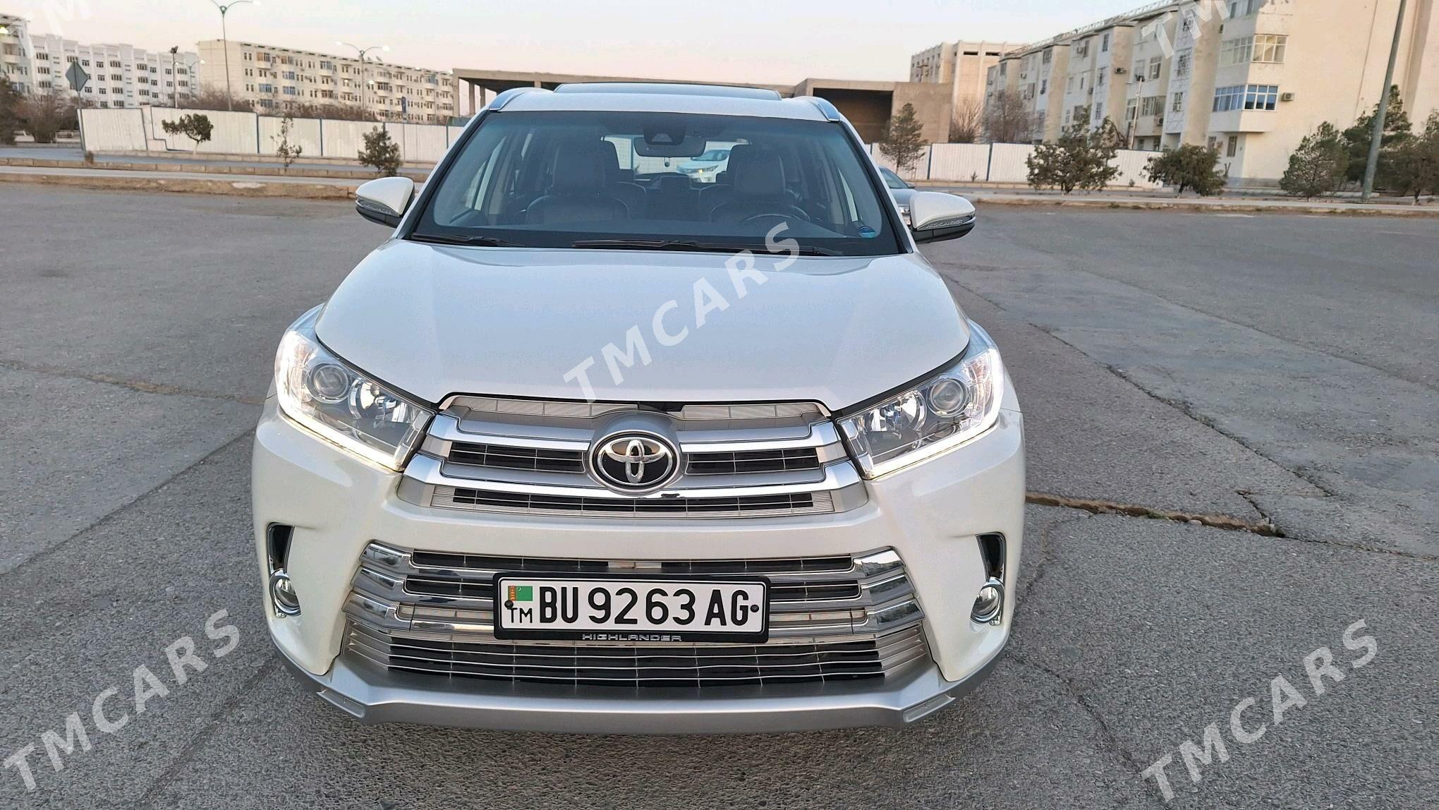 Toyota Highlander 2019 - 450 000 TMT - 11 mkr - img 4